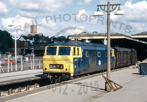 7011-Y-Guildford-0673-RPC969