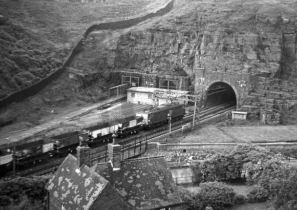 76001-Woodhead-0673-RPC686