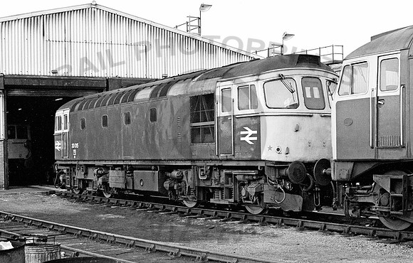 33015-Y-Eastleigh-110278-JC