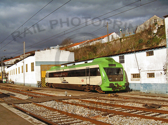 CP Allan Railcar 303061 Coimbra 020203 JC