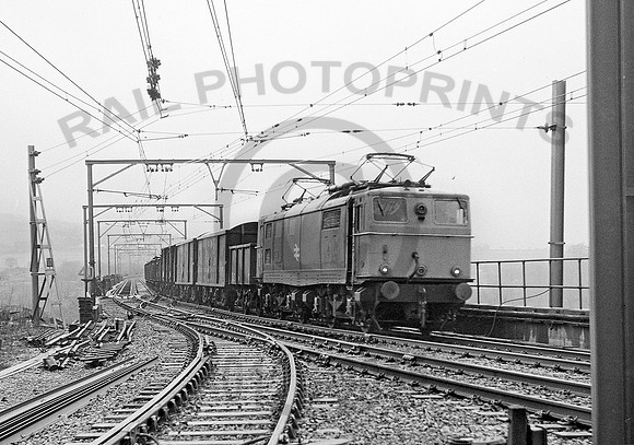 76020-Y-Dinting-110477-JC887