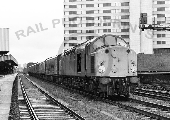 40086-Leeds-191282-JC778