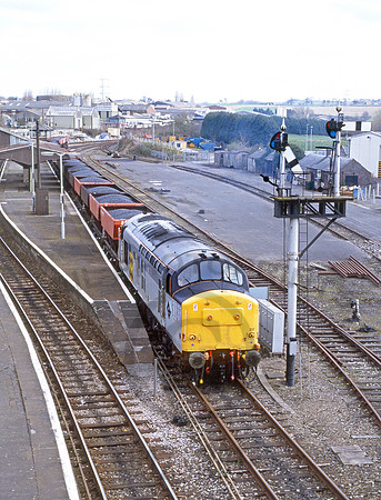 37213 Yeovil Pen Mill 270392 JC2051