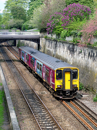 150254-Y-Bath-070504-JC215