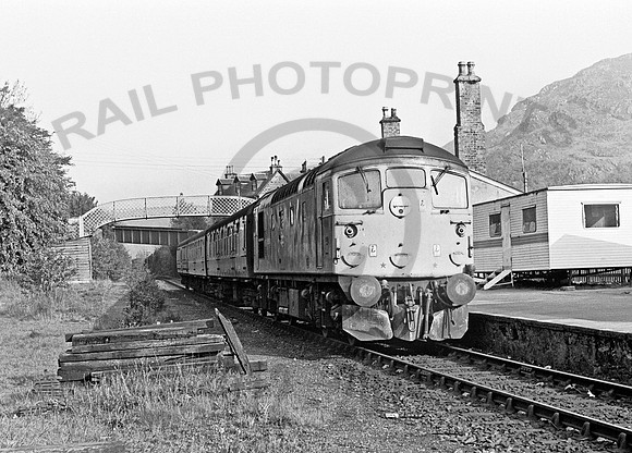 26021-StromeFerry-300578-JC1