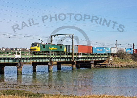 90016-Y-Manningtree-050308-JC071