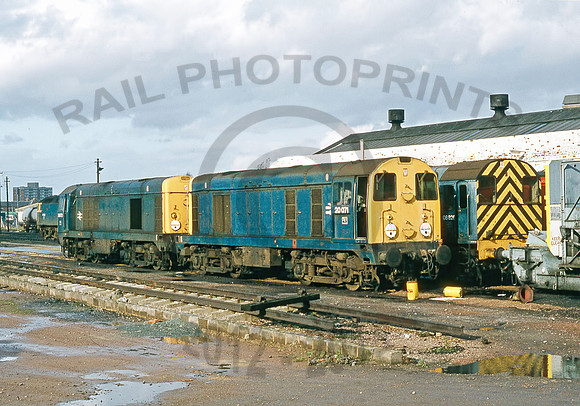 20071-Y-Gloucester-161180-PB919-1