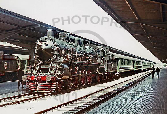 CFR 231044 Bucharest Nord 010665 IT742