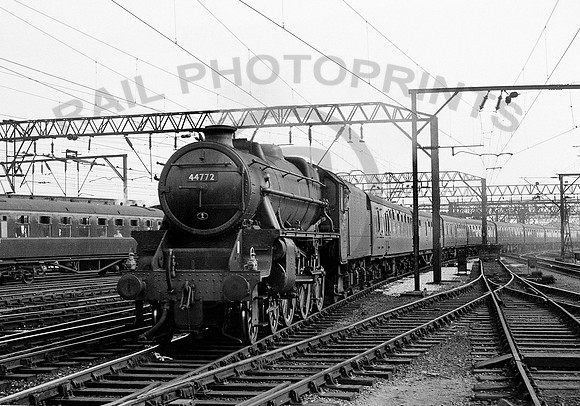 44772-Y-Crewe-1962-AHB068