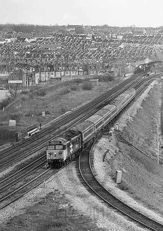 50040-Y-Narroways-010484-JC68