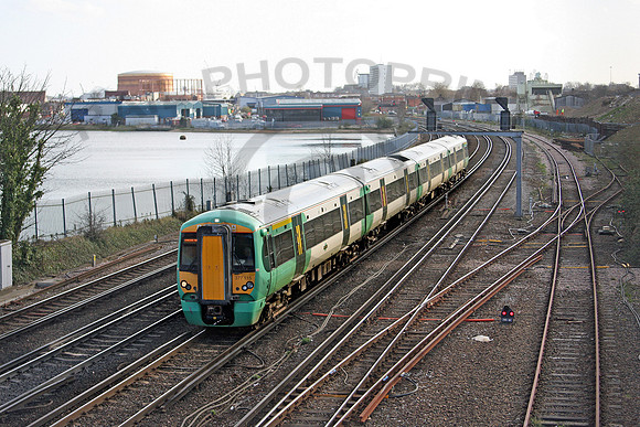 377115-StDenys-120308-JC081