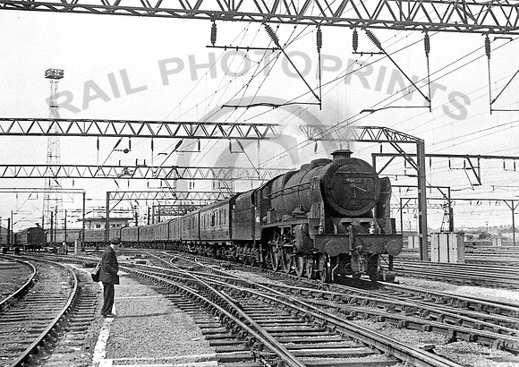 46152-Y-Crewe-1963-BR821