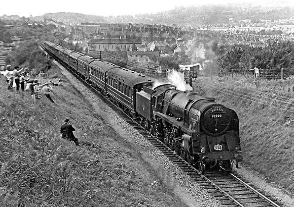 92220-Y-MoorfieldsBath-080962-RP468