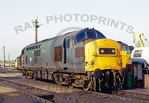 37301-Y-Gloucester-180283-PB941