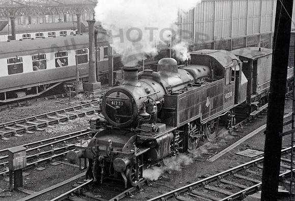 41220 Crewe  0258 RPC519