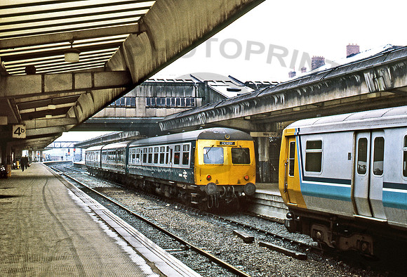 Class 120 53688 Derby 171285 GE688
