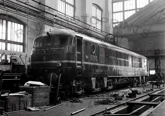 18100 Swindon 0652 RPC025